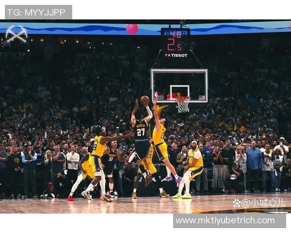 贾马尔穆雷全场发威21投11中砍下29分8助攻三分球命中率高达66