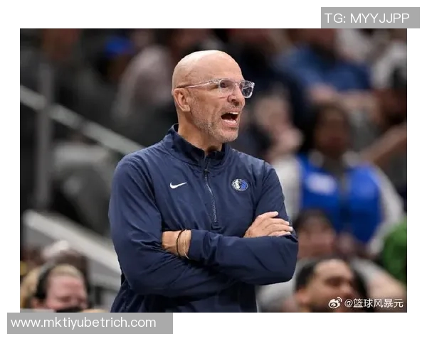 媒体人分析文班表现提升但持球进攻仍待突破与质变