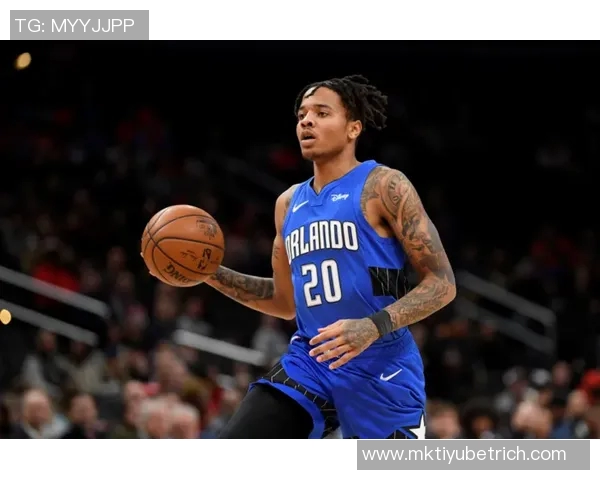 热刺宣布17岁中场巴内特正式签署首份职业合同开启职业生涯新篇章