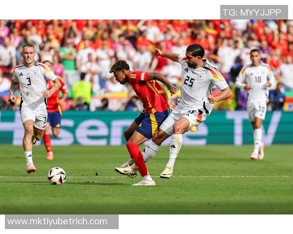 绝杀时刻!拜尔狂奔释放激情难以自控庆祝方式成谜 绝杀时刻!拜尔狂奔释放激情难以自控庆祝方式成谜