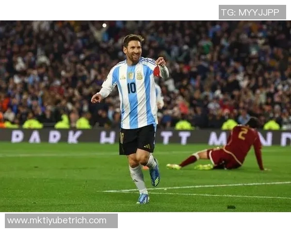 阿根廷队主帅阿亚拉强调梅西独特地位其他球员需竞争争取世界杯名额